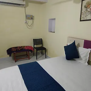  Homestay Radha Krishna